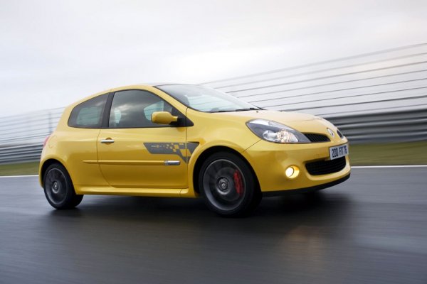 Renault Clio RS F1 Team R27
